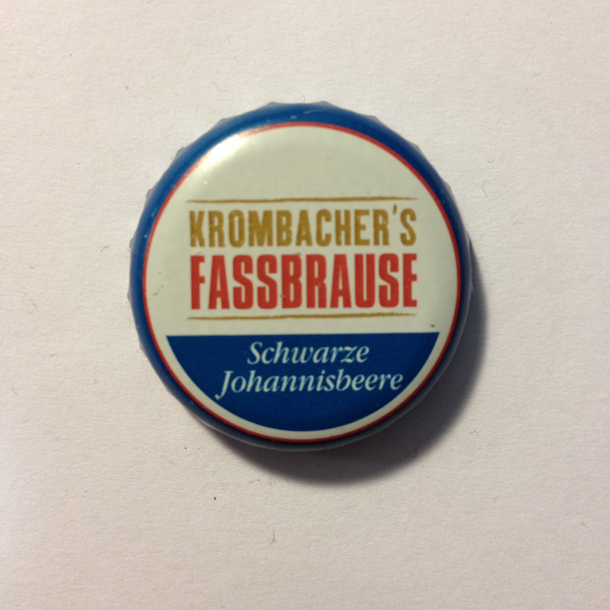 Krombacher Fassbrause Schwarze Johannisbeere